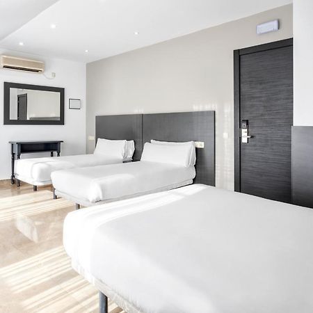 Hotel Victoria Valdemoro Eksteriør bilde
