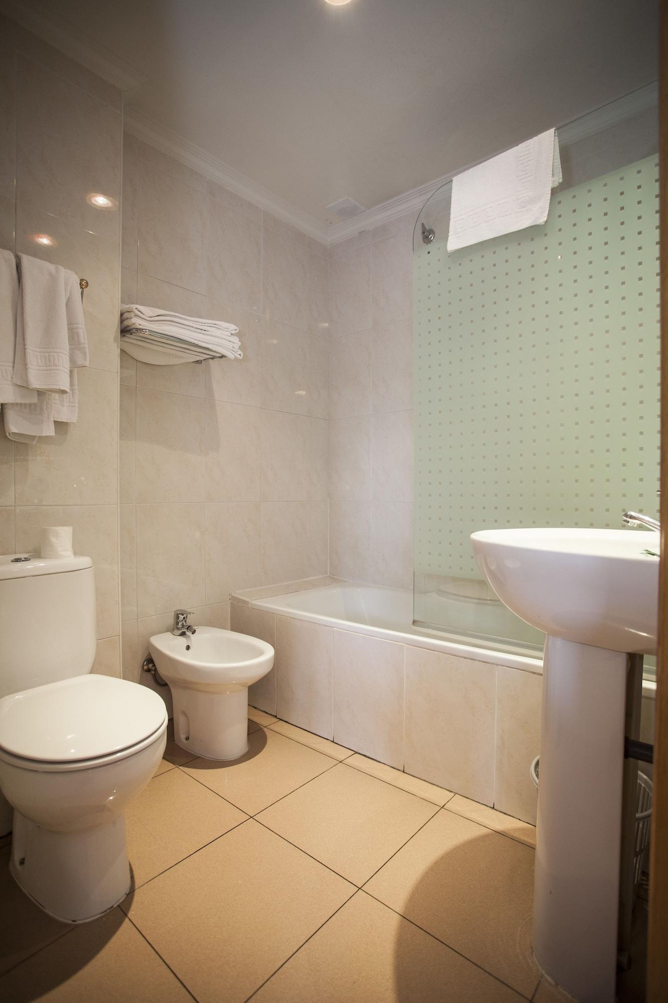 Hotel Victoria Valdemoro Eksteriør bilde