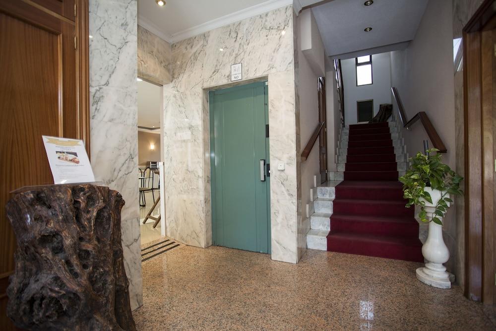 Hotel Victoria Valdemoro Eksteriør bilde