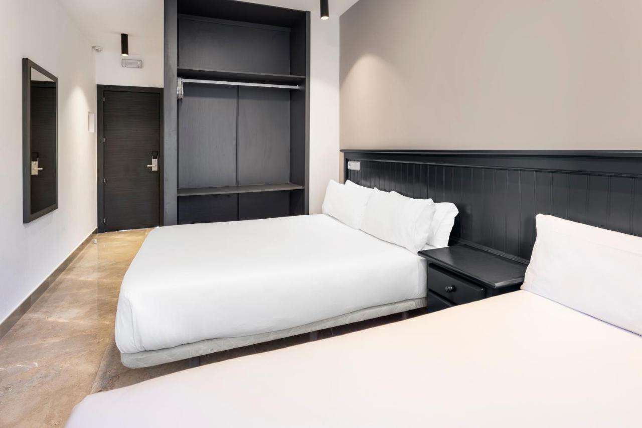 Hotel Victoria Valdemoro Eksteriør bilde