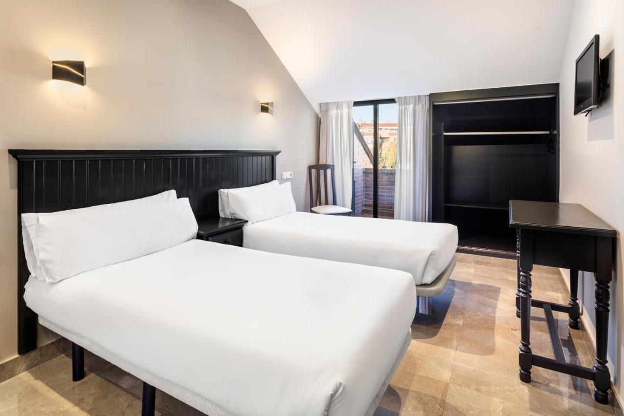 Hotel Victoria Valdemoro Eksteriør bilde